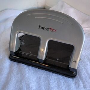 ACCENTRA‎ INC. ACI2240 3- Hole Punch Traditional 40 Sheet Capacity Black- Silver